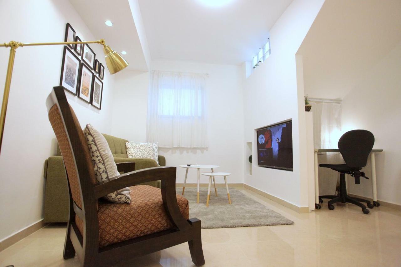 Modern Home In The Heart Of Nachlaot Jérusalem Extérieur photo